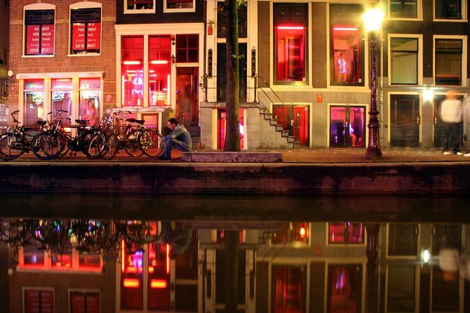 Amsterdam Red Light District and Coffee Shop Private Tour - Meeting and Pickup