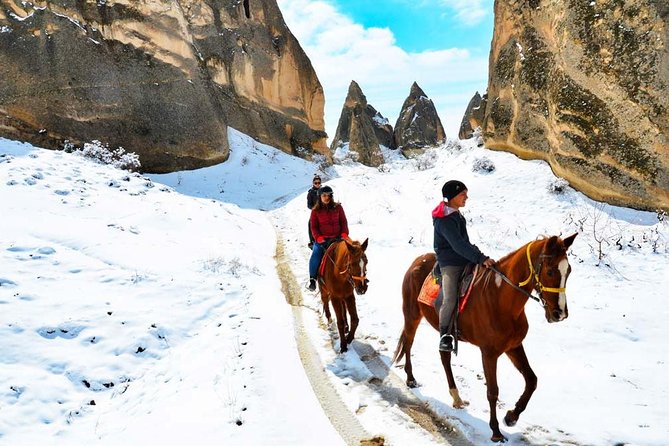 Cappadocia Sunset Horse Riding Through the Valleys and Fairy Chimneys - Group Size