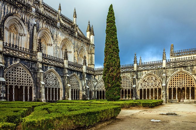 Fatima, Batalha, Nazare, Obidos Full-Day Group Tour From Lisbon - Transportation and Accessibility