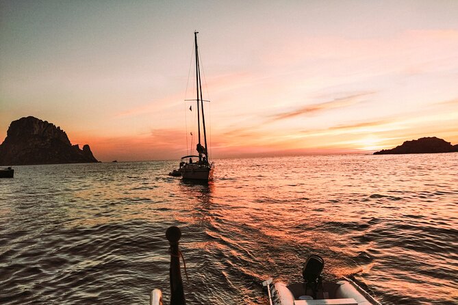 Full-Day Ibiza & Formentera Private Sailing Tour - On-Board Amenities
