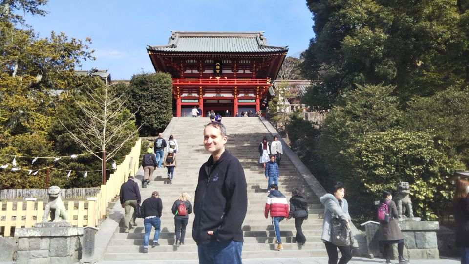 Kamakura: Private Guided Walking Tour With Local Guide - Knowledgeable Local Guide Insights