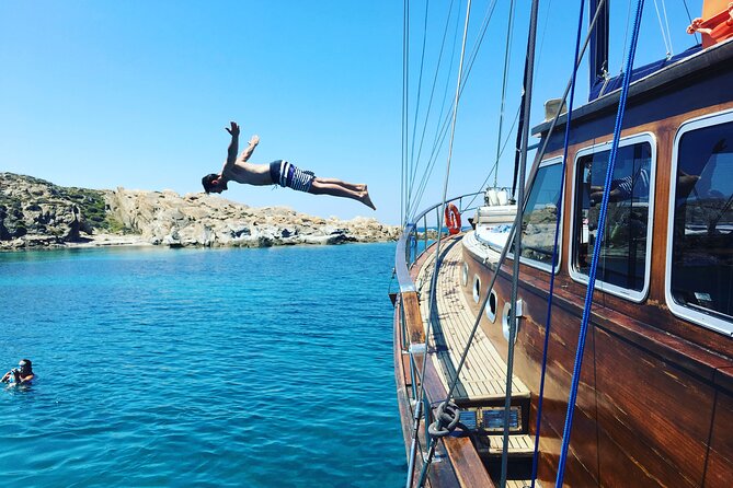 Mykonos:Sail Cruise to Delos&Rhenia Islands With Bbq&Drinks - Complimentary Beverages and Refreshments