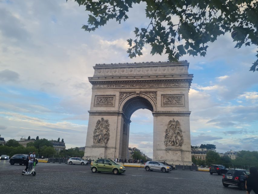 Paris : Private Driver Transfer Airport. - Frequently Asked Questions