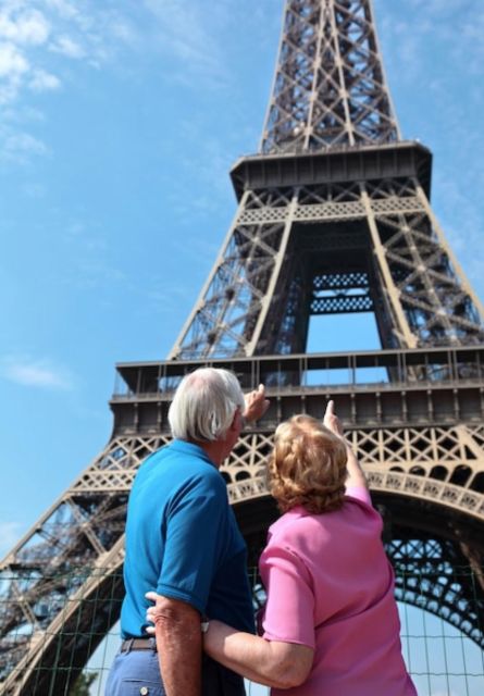 Paris: Private Half-Day Walking Tour With a Local Guide - Experience a Cruise