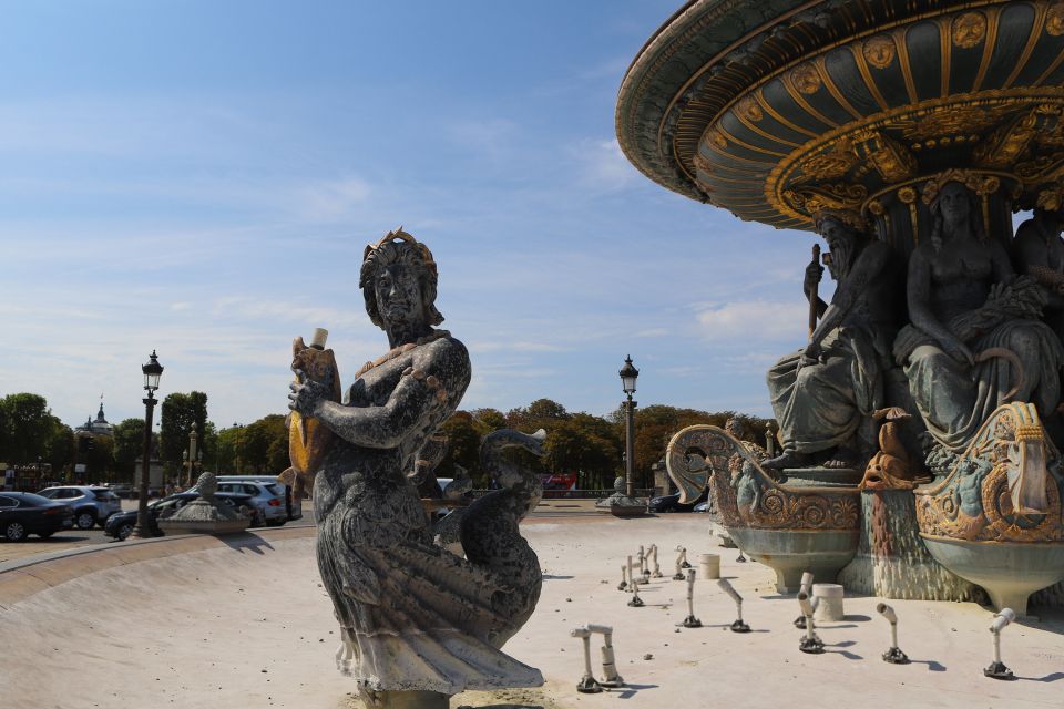 Paris Revolutionary Walking Tour: Iconic Sights & Stories - Secret Stories of City Center
