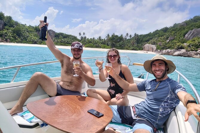 Private Seychelles Islands Tour by Boat With Snacks & Drinks - Accessibility