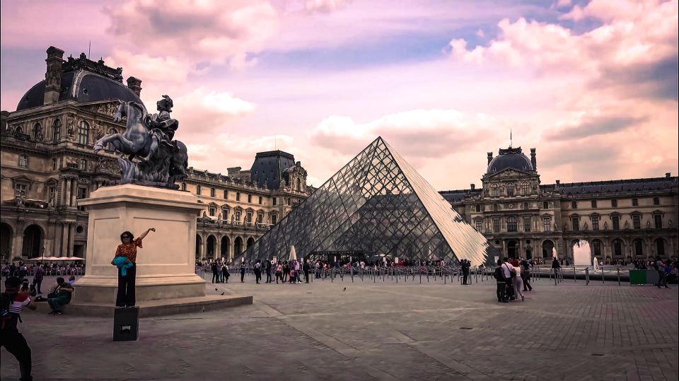 The Ultimate Louvre Experience (Options: Breakfast & Cruise - Gourmet Breakfast Option