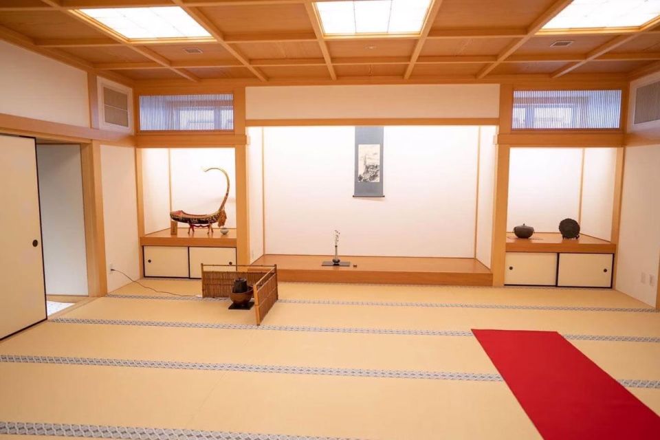 Tokyo: Private Japanese Traditional Tea Ceremony - Authentic Tatami Room Setting