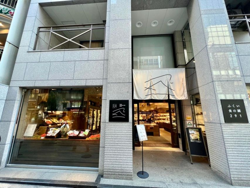 Tokyo: Yuurakucho Japanese Local Delicacies Tour - Enjoy an Authentic Meal