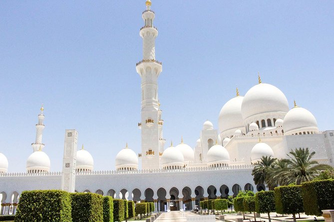 Abu Dhabi Sightseeing Tour From Dubai - The Corniche Stroll