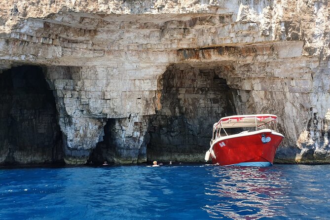 Blue Cave & Vis Island Speedboat Tour From Hvar - Stiniva Cove Discovery