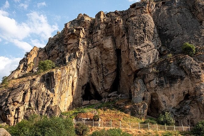 Day Trip All Antiquities in One Day: Khor Virap, Noravank, Areni - Gnishik Canyon