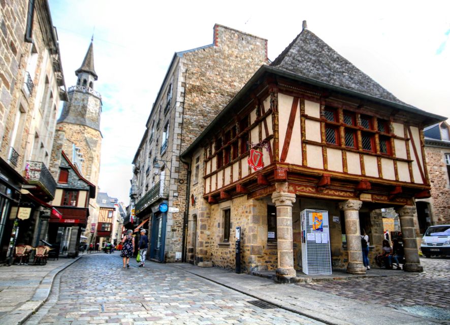 Dinan: Private Guided Walking Tour - Tour Inclusions