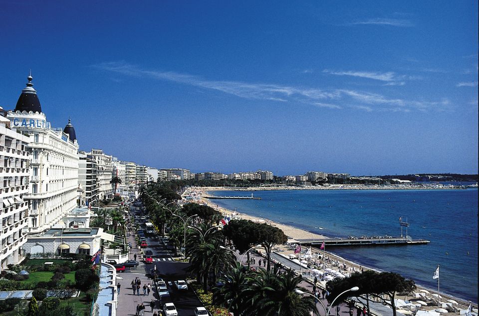 From Nice/Monaco: Cannes, Antibes & Saint-Paul-de-Vence Tour - Visiting Saint-Paul-de-Vence