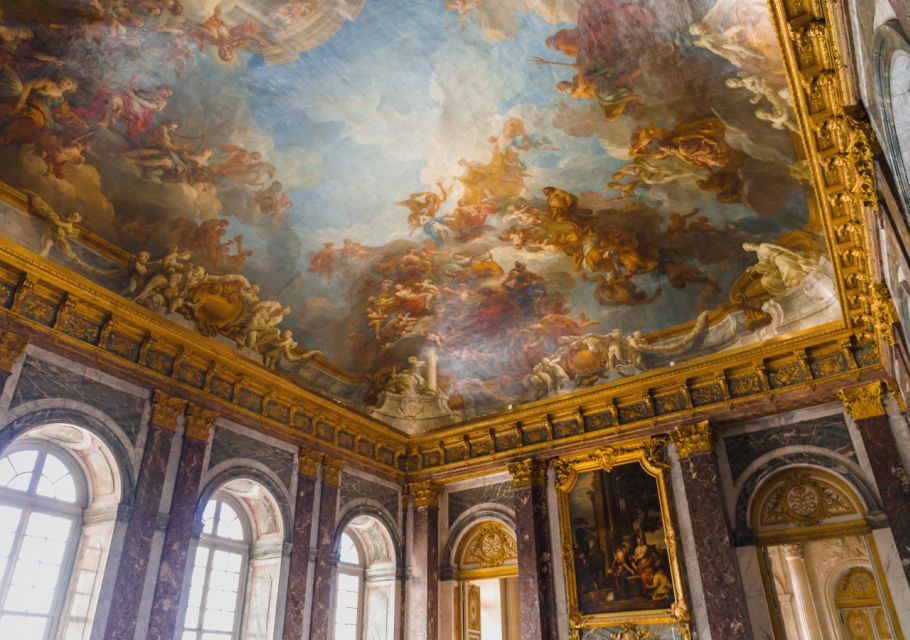 From Paris: Versailles Palace and Gardens Guided Day Trip - Exploring the Palace of Versailles