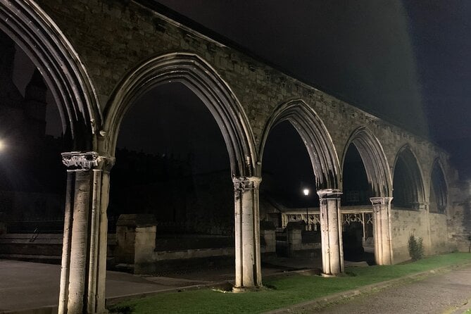 Guided Walking Tour : Ghosts & Giggles of Gloucester - Discovering Gloucesters Comedic Highlights
