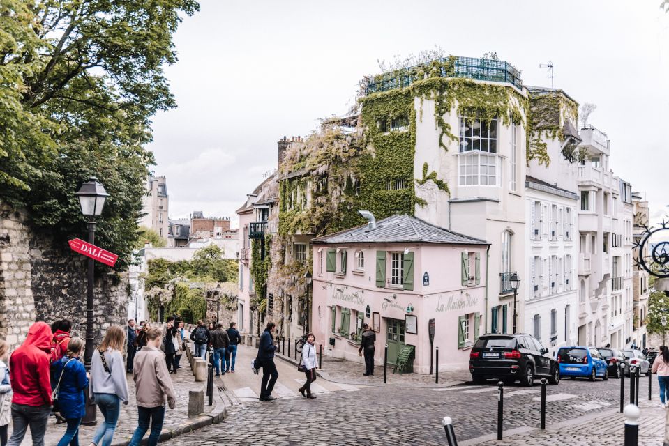 Paris: 3-Hour Private Champs Élysées to Montmartre Tour - Flexible Itinerary