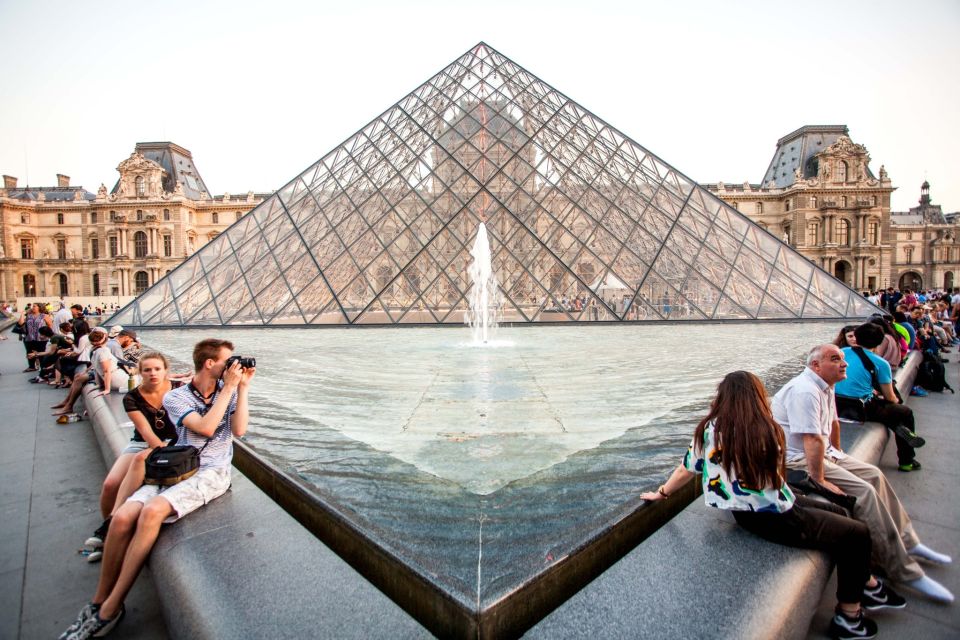 Paris: Louvre Museum Guided Tour - Accessibility and Restrictions