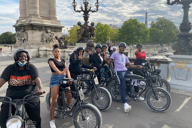 Paris Sightseeing Family Friendly Guided Electric Bike Tour - Tour Duration and Pace