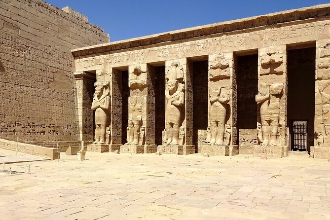 Private Full Day Tour of Luxor West Bank Tombs and Temples - Exploring the Tombs