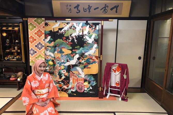 Tea Ceremony and Kimono Experience at Kyoto, Tondaya - Dressing in Traditional Kimono