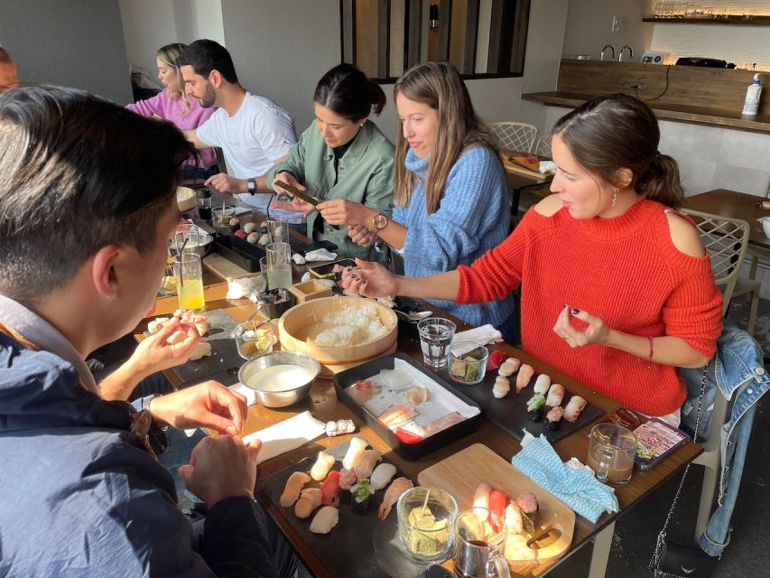 Tokyo: Sushi Making Cooking Class in Asakusa - Asakusa Landmark Photo Opportunity