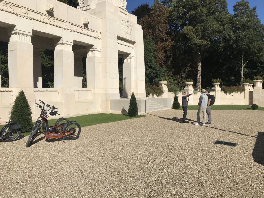 Versailles: Path of the Heroes E-Bike Tour - Lafayette Escadrille Memorial Cemetery