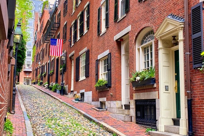 Beacon Hill Boston History + Photo Walking Tour (Small Group) - Capturing Acorn Streets Beauty