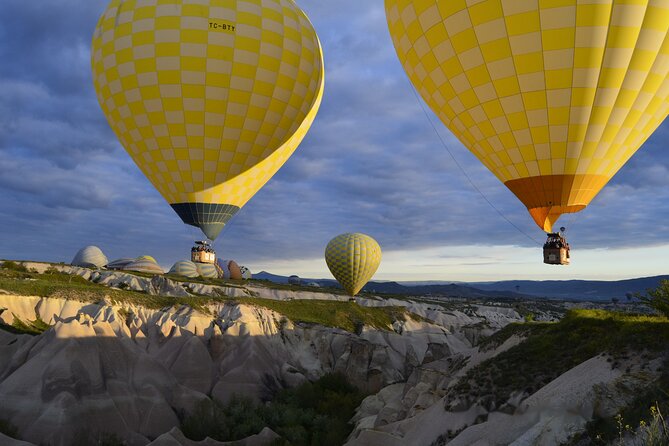 Cappadocia Balloon Ride With Breakfast, Champagne and Transfers - Champagne and Commemorative Certificate