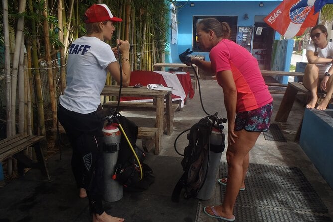 Discover Scuba - Hosts Gratitude and Encouragement