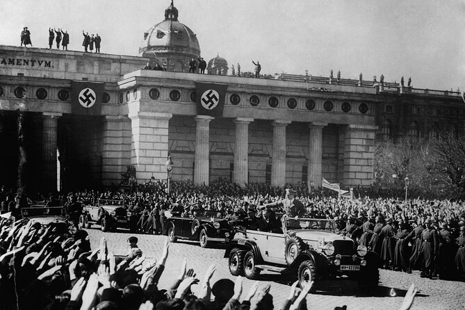 Historical Hitler Walking Tour of Vienna - Tour Departure and End Points