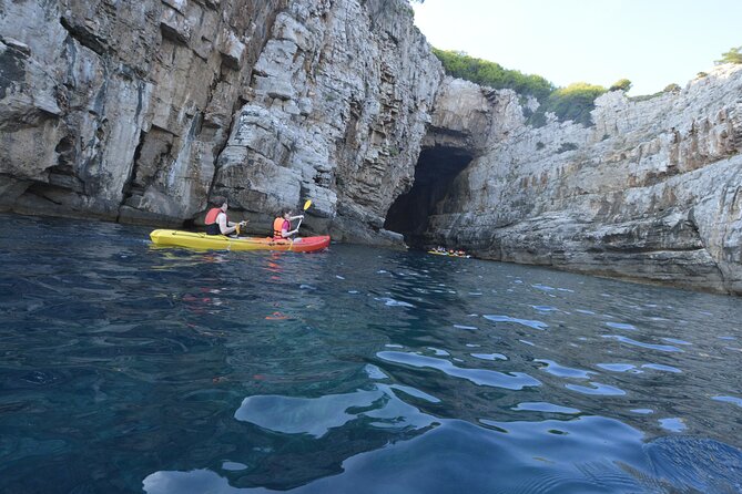 Kayaking Tour With Snorkeling and Snack in Dubrovnik - Maximum Travelers per Tour