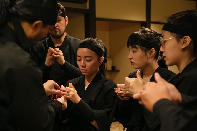 Ninja Hands-On 1-Hour Lesson in English at Kyoto - Entry Level - Included Ninja Attire and Amenities