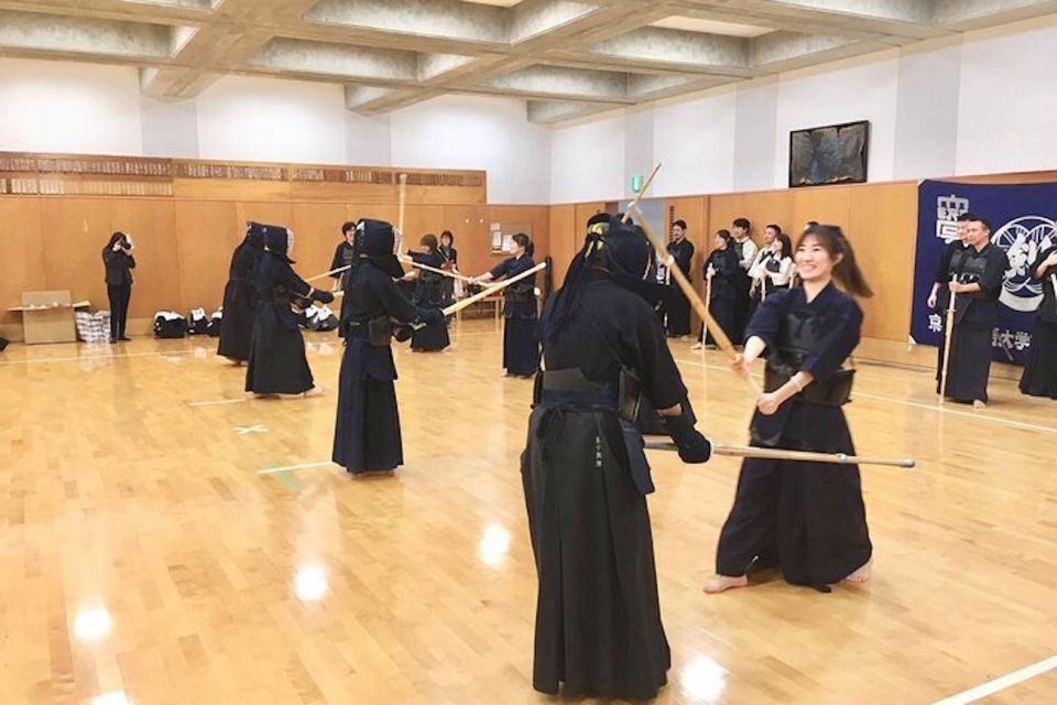 Osaka: Kendo Workshop Experience - Taking in the Dojo Ambiance