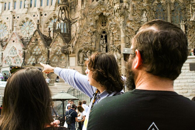 Sagrada Familia Small Group Guided Tour With Skip the Line Ticket - Additional Information