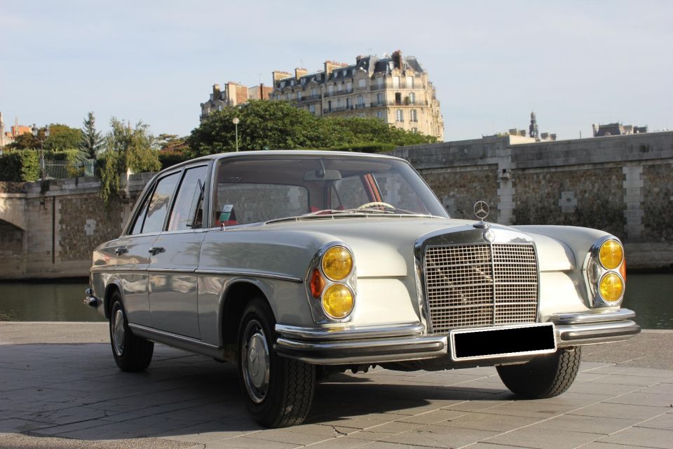 Paris: 2.5-Hour Guided Vintage Car Tour and Wine Tasting - Meeting Point Specified