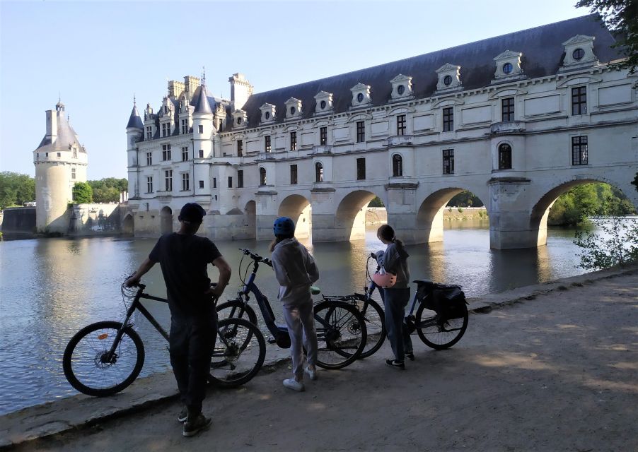 Chenonceau: Guided Ebike Ride and Wine & Cheese Picnic Lunch - Frequently Asked Questions