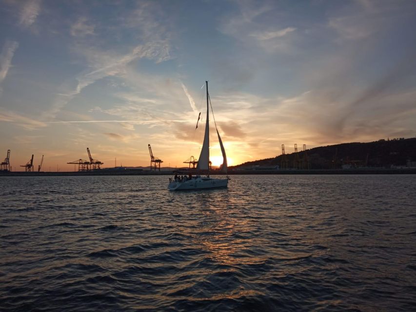 Barcelona: 2-Hour Private Sunset Sailing Experience - Experience Overview