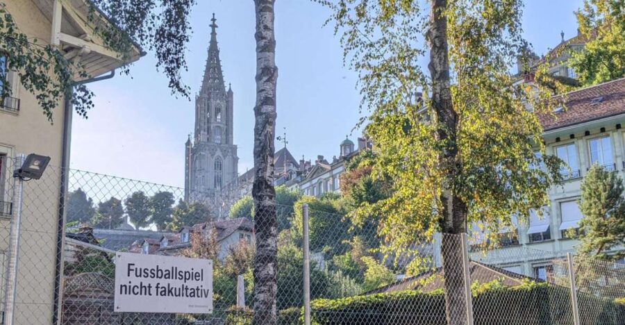 Bern: Highlights and Old Town Self-guided Walk - Zytglogge Tower and Town Hall