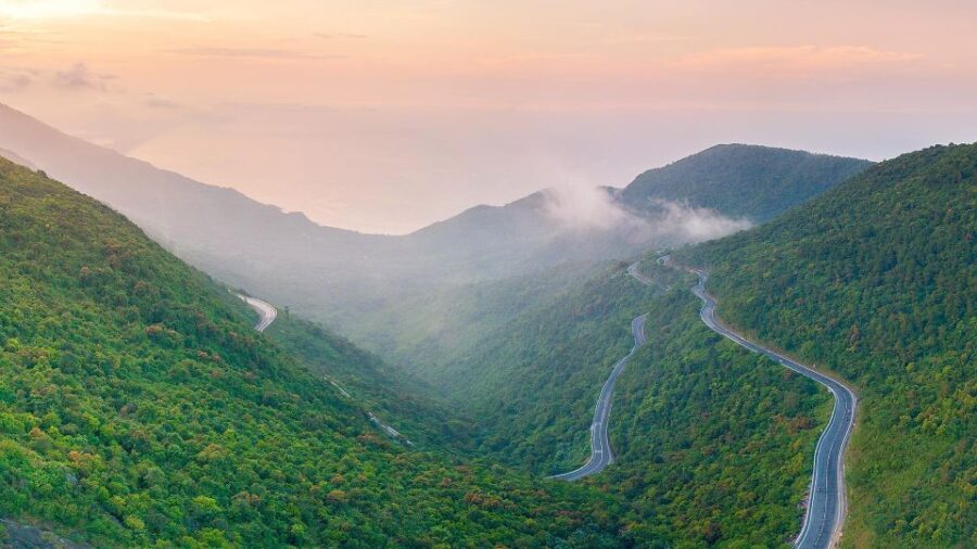 explore-hai-van-pass-by-us-army-jeep-driving-experience-highlights