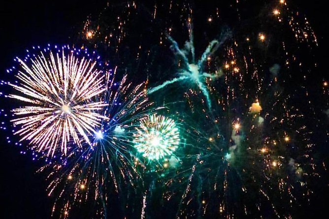 Friday Night Catamaran Fireworks Sail With Open Bar