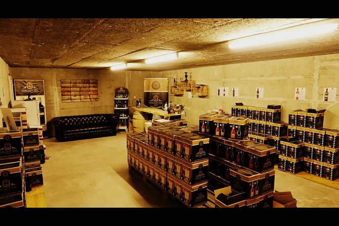 Informative Wine Tasting With Italian Appetizers in the Secure Wine Cellar - Key Points