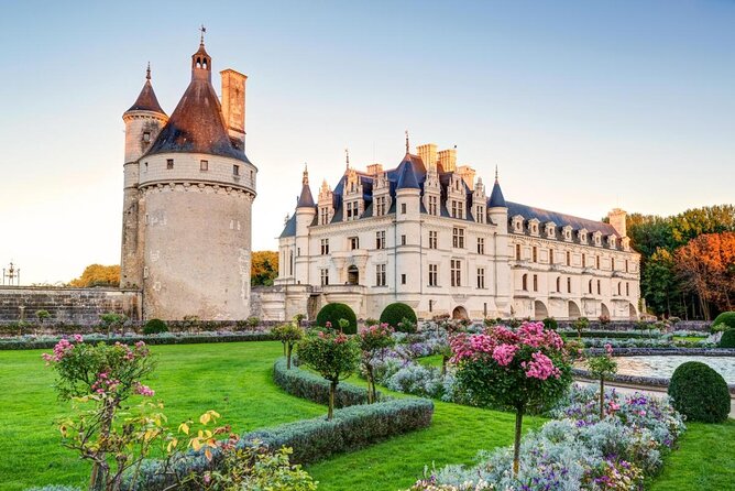 Loire Valley Day Tour Chambord and Chenonceau Plus Lunch at a Private Castle - Key Points