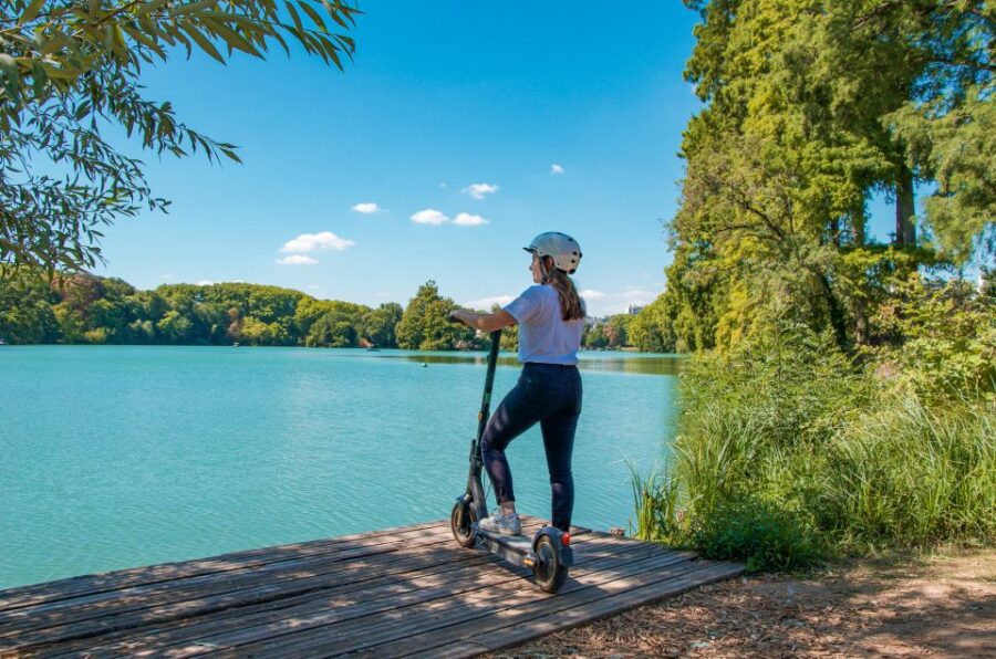 Lyon: 2-Hour Electric Scooter Tour With a Guide