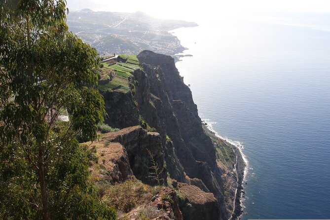 Madeira : West and East Mega Tour in 1 Day With Drinks and Snacks - Overview of the Madeira Tour