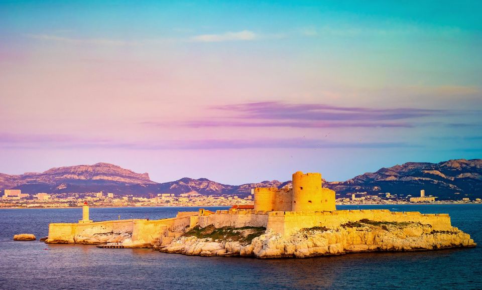 Marseille: Frioul Islands Sunset Speedboat Cruise - Key Points