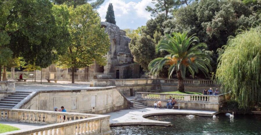 nimes-bachelor-party-outdoor-smartphone-game-key-points
