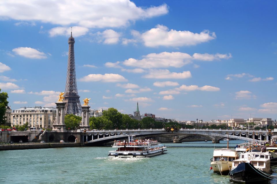 Paris: Eiffel Tower Tour & Seine Champagne Cruise Combo - Key Points