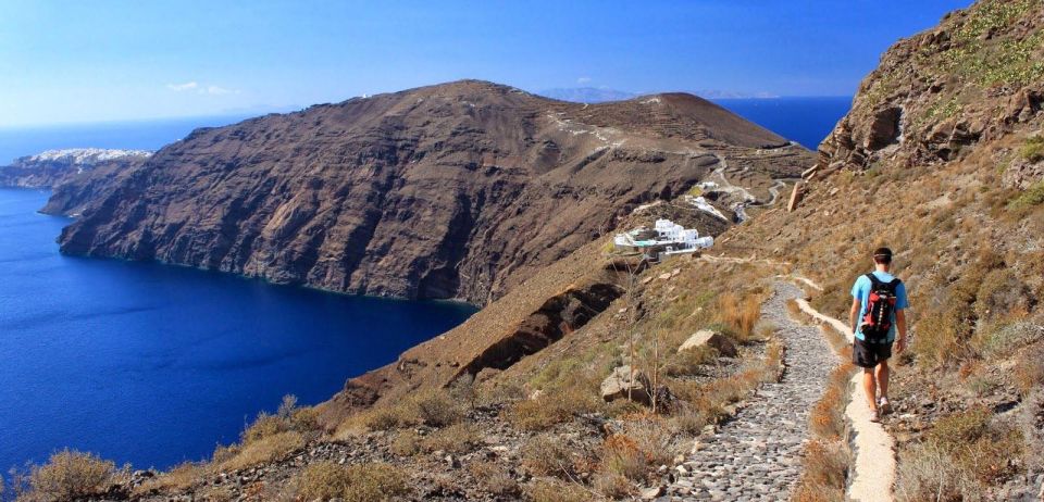 Santorini Caldera Walk Hiking Experience Fira-Oia - Overview of the Hiking Experience