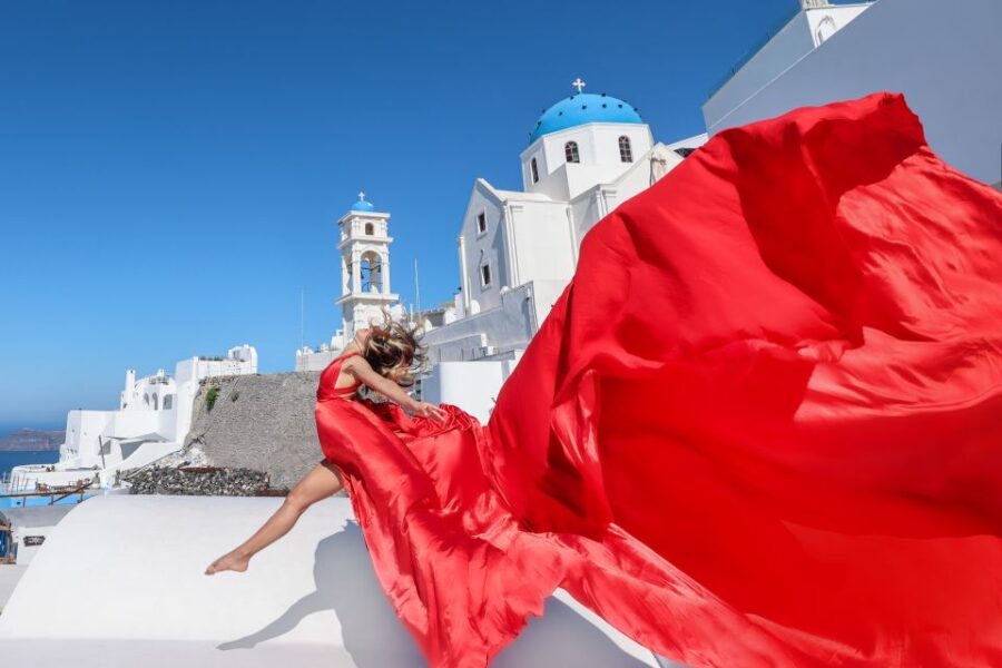Santorini: Private Flying Dress Photoshoot With Dress Rental - Location and Backdrop